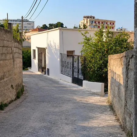 Casa Privata A Durazzo Di 100m Quadrati Con Veranda Di 62m Quadrati Appartement
